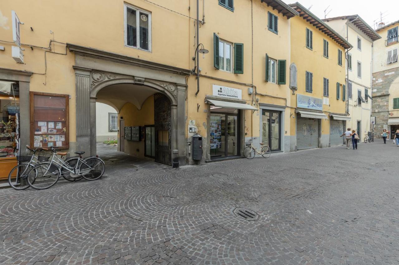 Lucca - Piazza Dell'Anfiteatro Central Apartment! ภายนอก รูปภาพ