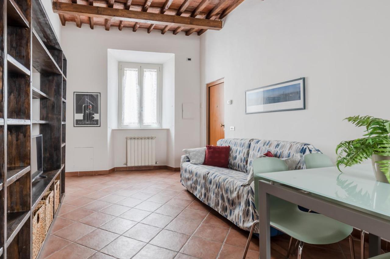Lucca - Piazza Dell'Anfiteatro Central Apartment! ภายนอก รูปภาพ